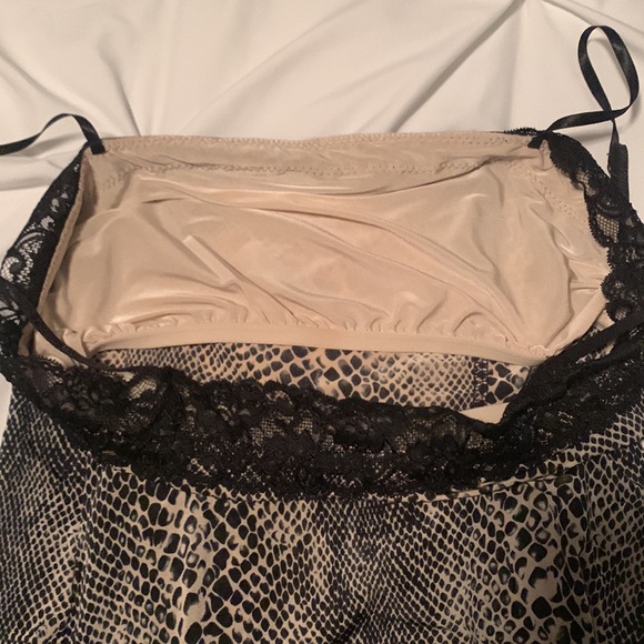 Womens cami - Picture 2 of 3